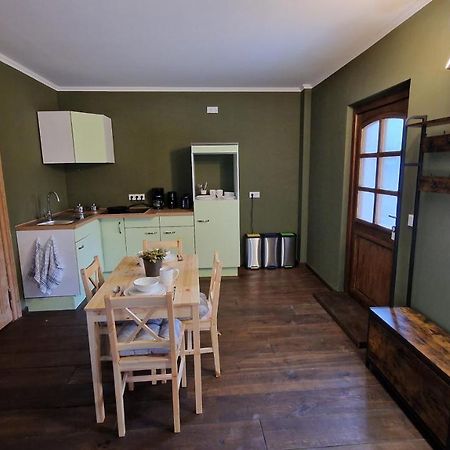 Liebevoll sanierte Altbauwohnung Waldsieversdorf Exterior foto