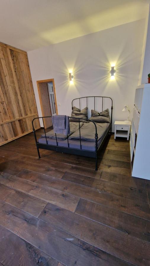 Liebevoll sanierte Altbauwohnung Waldsieversdorf Exterior foto
