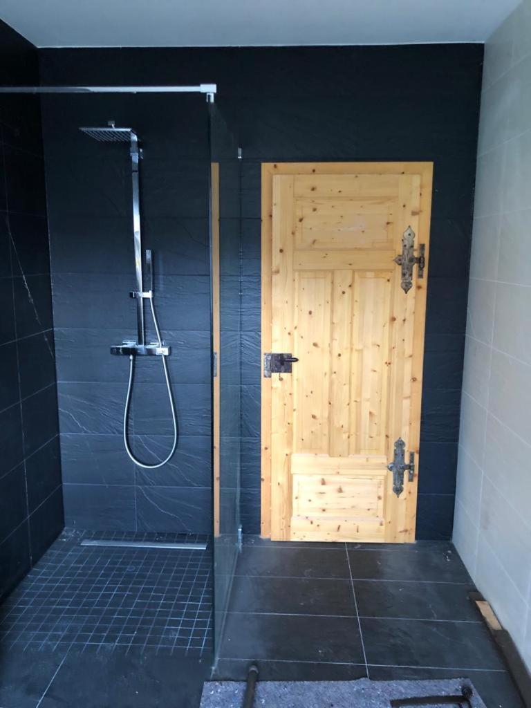 Liebevoll sanierte Altbauwohnung Waldsieversdorf Exterior foto